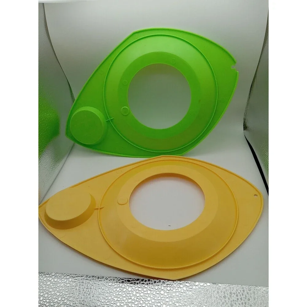 8 Vintage Paper Plate and Cup Holder Plastic Better Maid Yellow and Green MCM